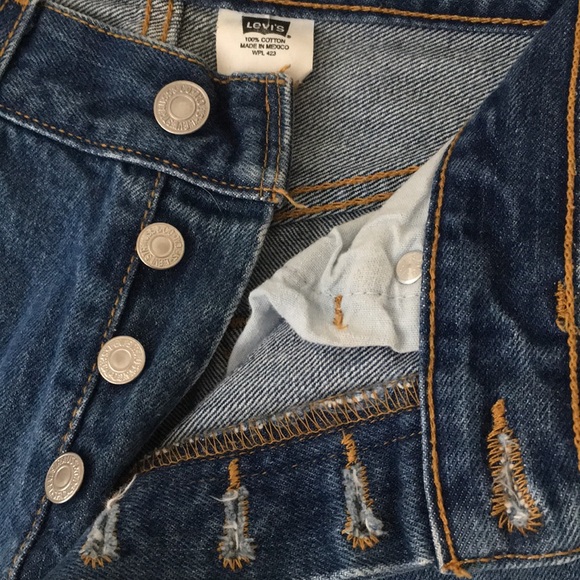 Levi's Vintage 501 Original Medium Wash Blue Jeans - Picture 2 of 8